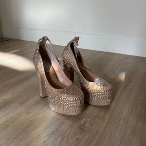 Steve Madden Sparkling Gold Platform Heels